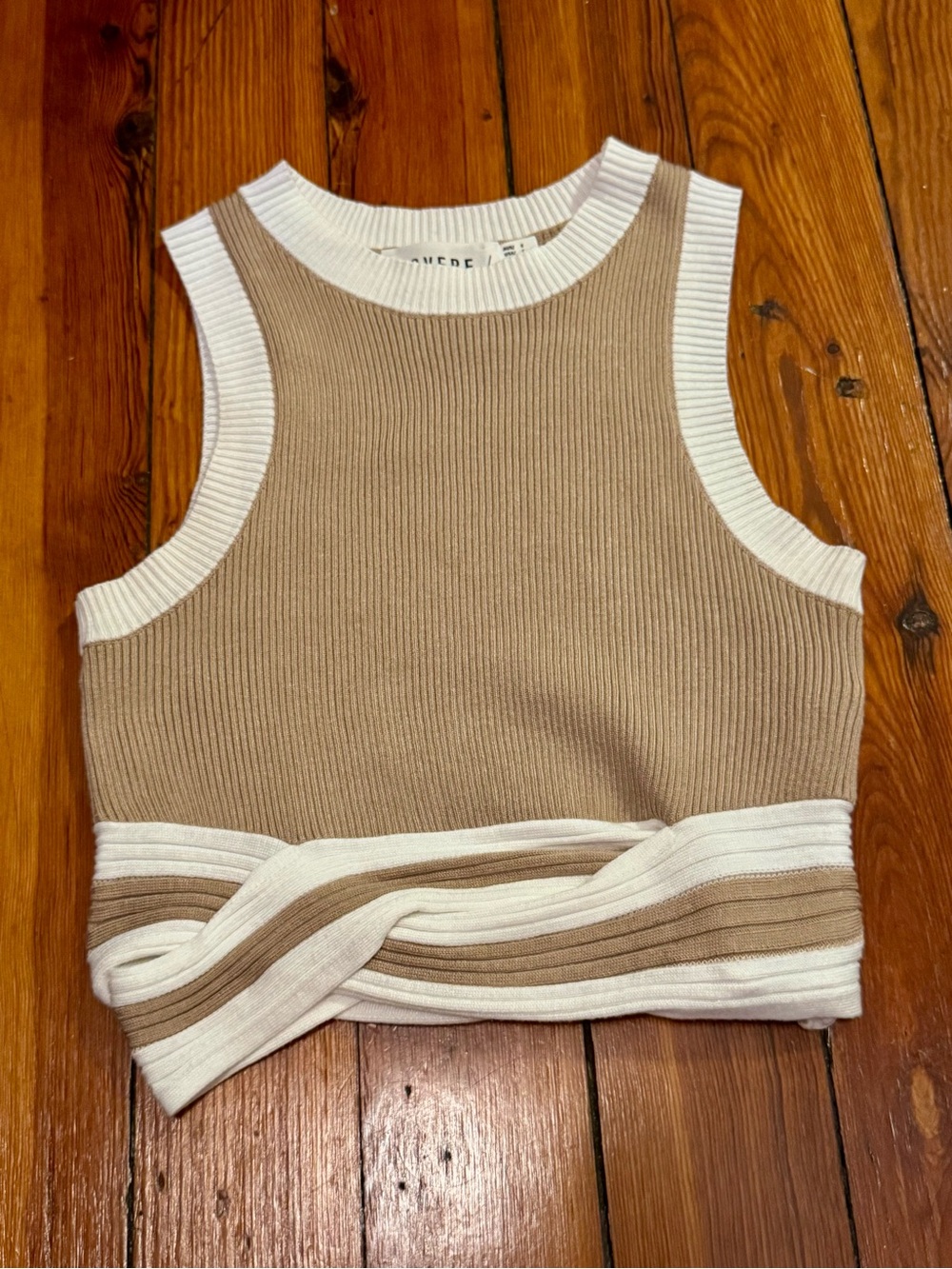 Sovere Contrast Drift Tank in Biscuit & Pff White, Revolve, Size Small